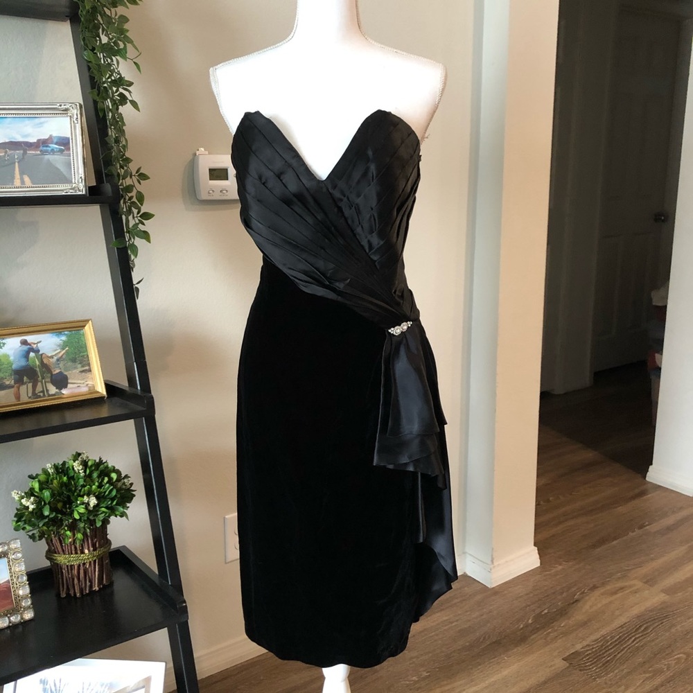 Vintage Scott McClintock Strapless Black Dress, Velvet Cocktail Dress